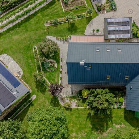 Apartamento Dom Ogrodnika Jezow Sudecki Exterior foto