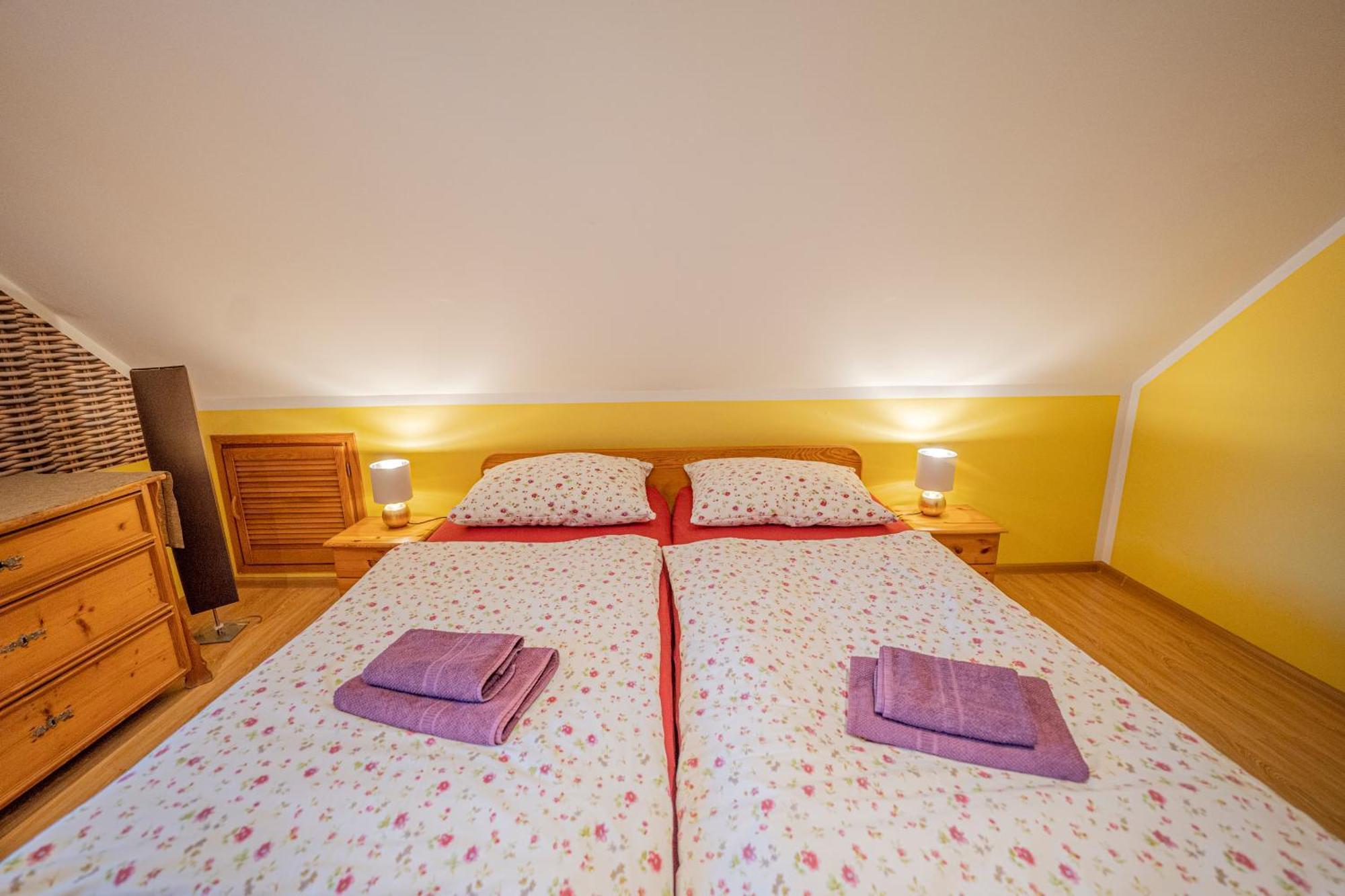 Apartamento Dom Ogrodnika Jezow Sudecki Exterior foto